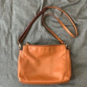 Lo and Sons Pearl Crossbody